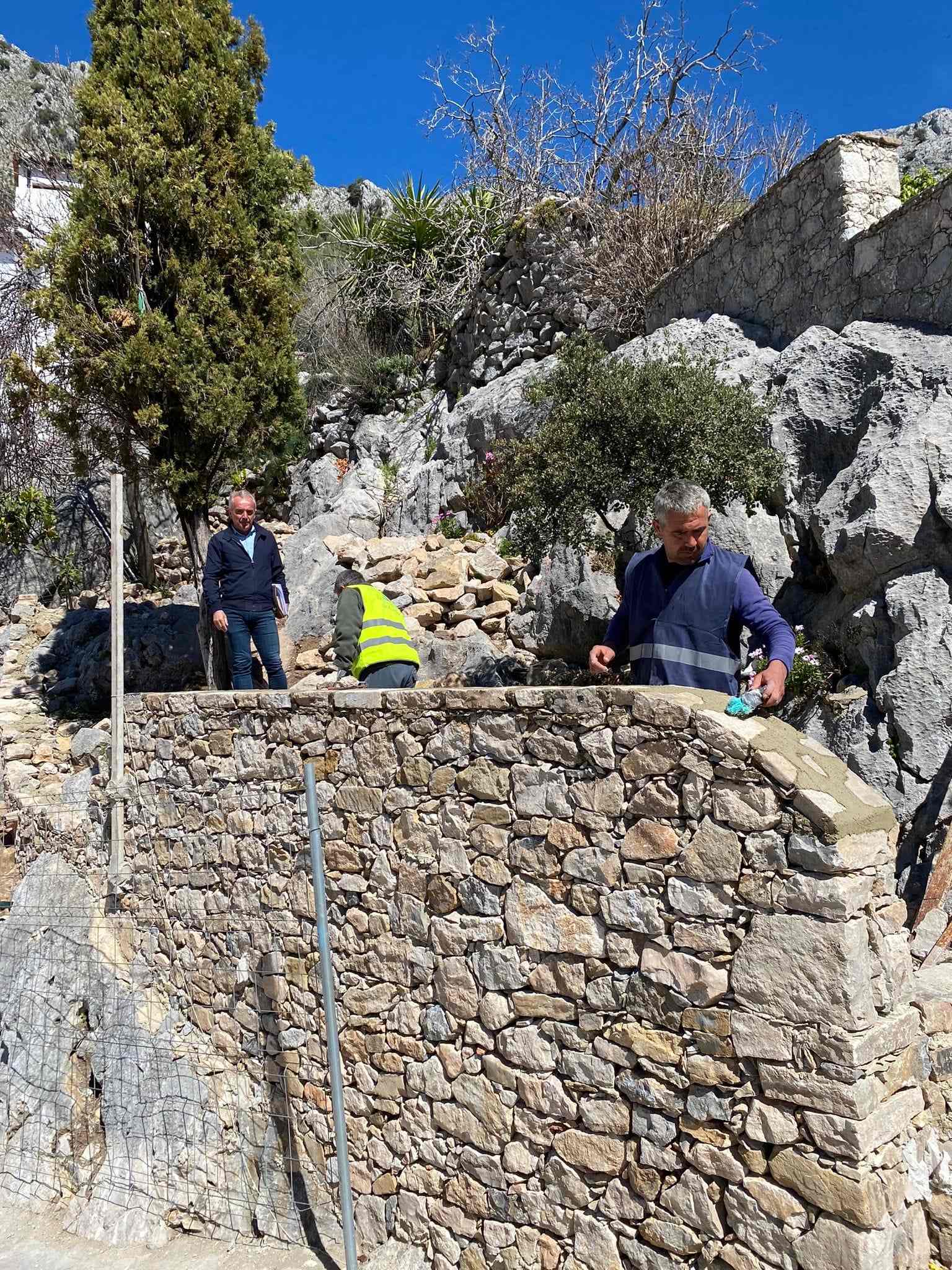 VILLALUENGA CONTARÁ CON UN JARDÍN VERTICAL
