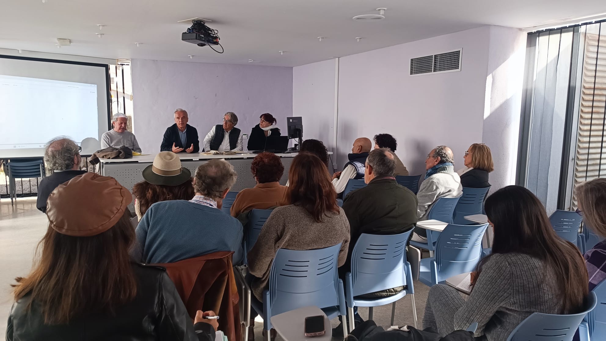 CONFERENCIA EN EL MUSEO DE LA LITERATURA DE VILLALUENGA DEL ROSARIO