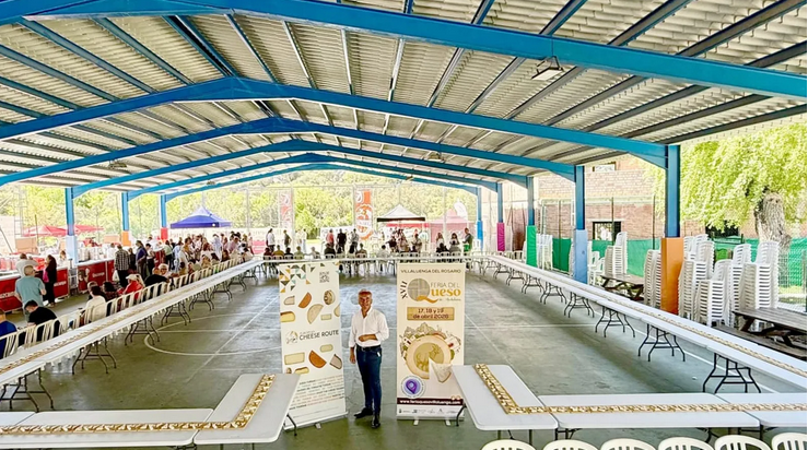 VILLALUENGA CONSIGUE OTRO RÉCORD: LA MAYOR TAPA DE QUESO DE ESPAÑA